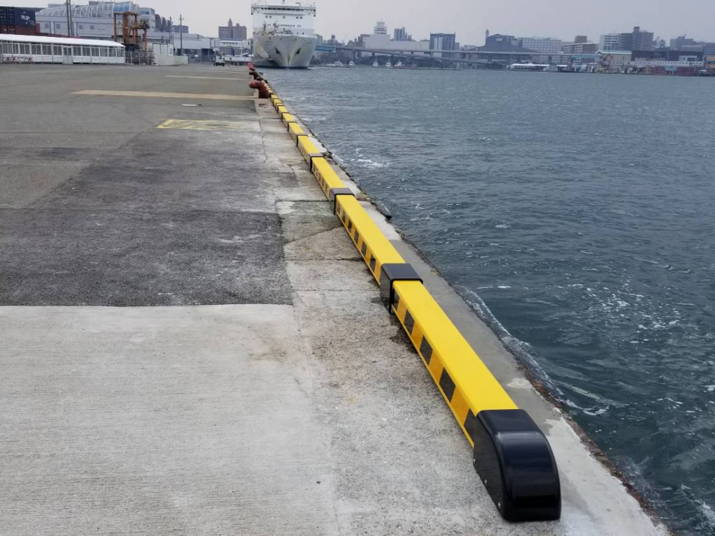 スラッシュカット実績 車止め取替え工事2